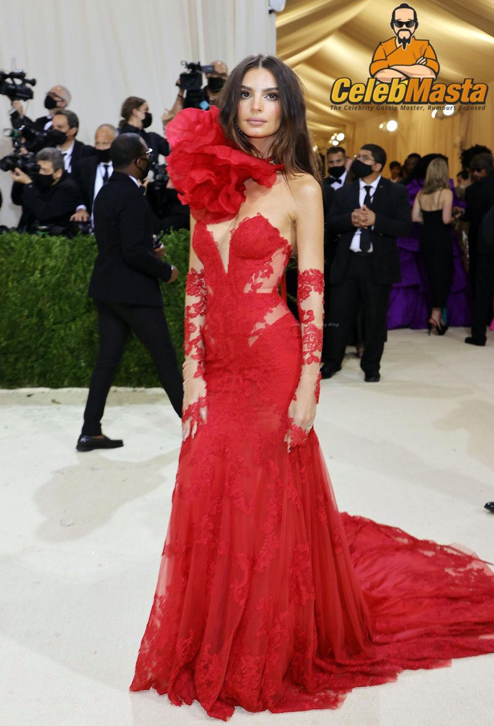 Emily Ratajkowski Pics Gallery photo 1