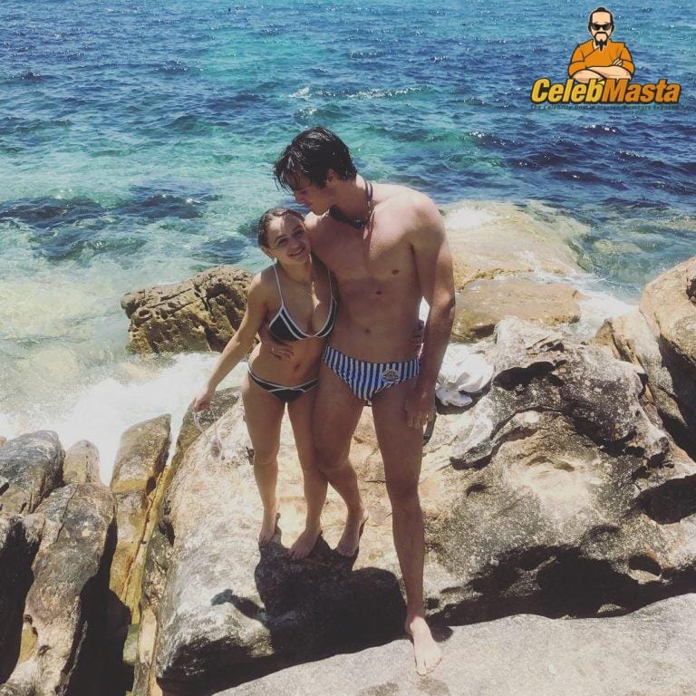 Joey King Pics Gallery photo 1