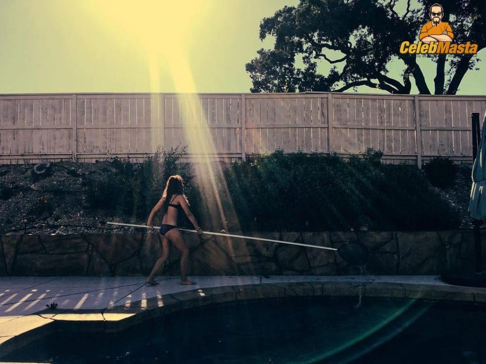 Meaghan Rath Photo Set photo 1
