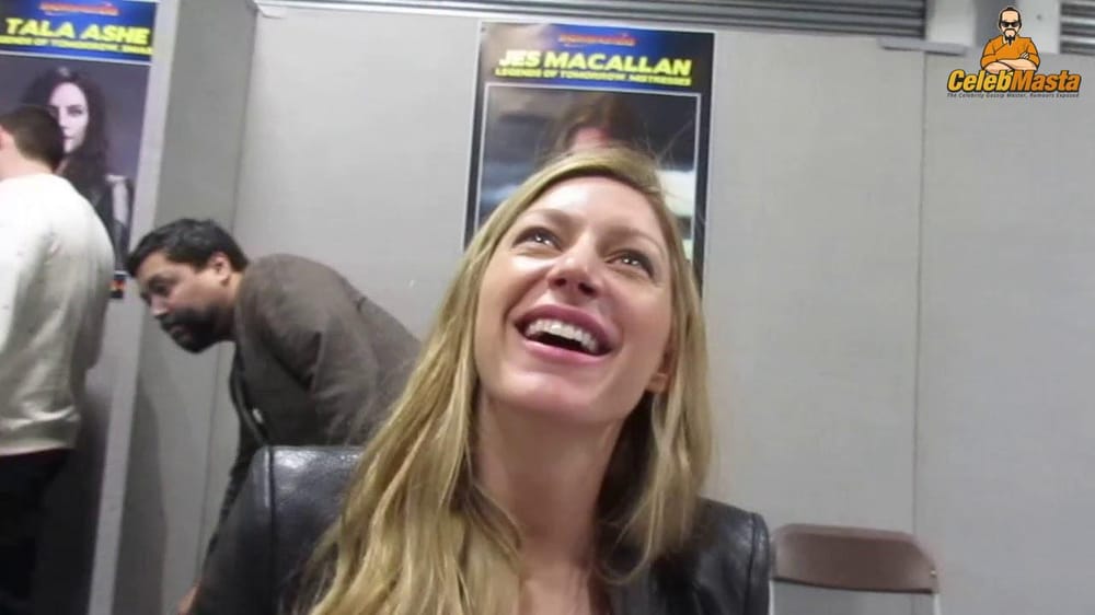 Jes Macallan Photo Set photo 1