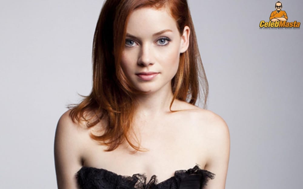 Jane Levy Photo Gallery photo 1