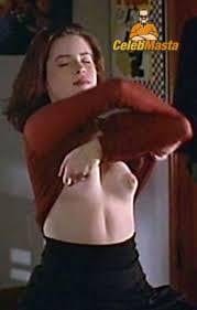 Photo Gallery: Holly Marie Combs photo 1