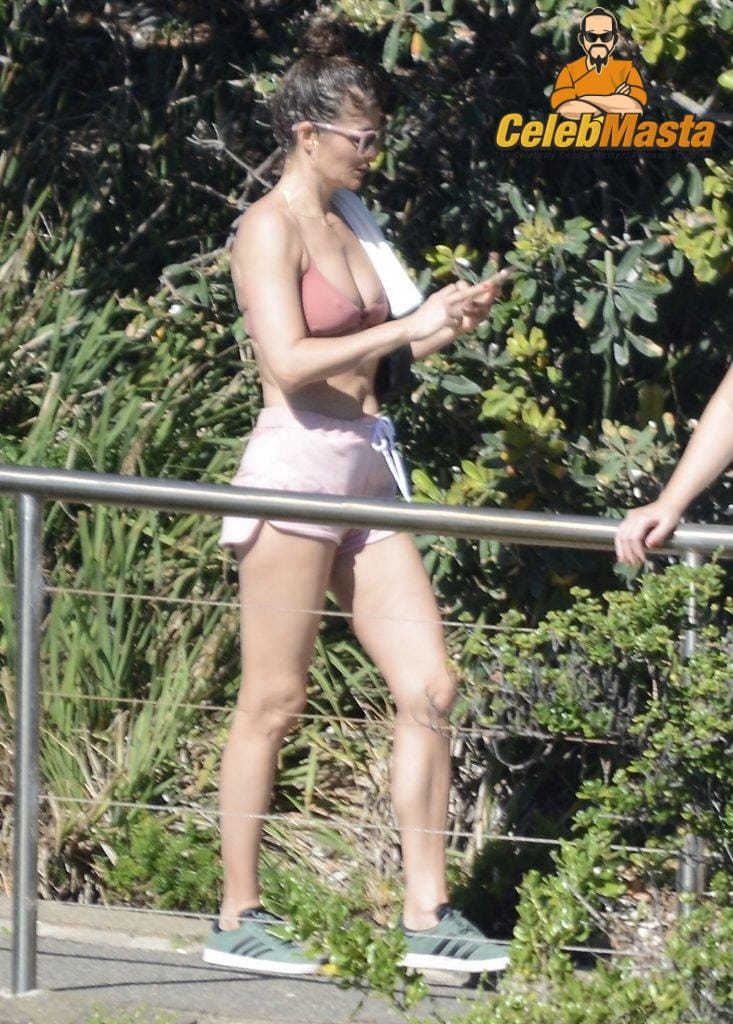 Helena Christensen Photo Gallery photo 1