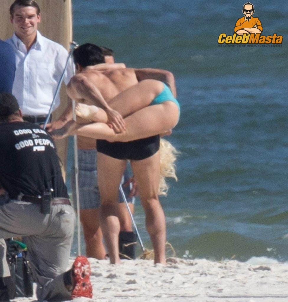 Julianne Hough Pics Collection photo 1