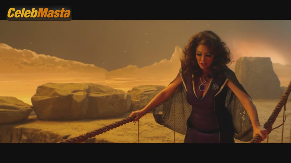 April Bowlby Photo Collection from Doom Patrol photo 1