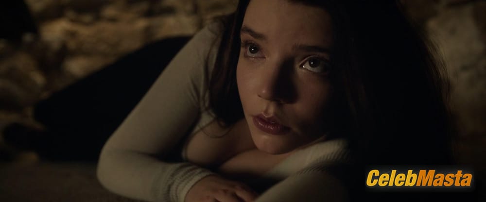 Anya Taylor-Joy Photos from Split photo 1