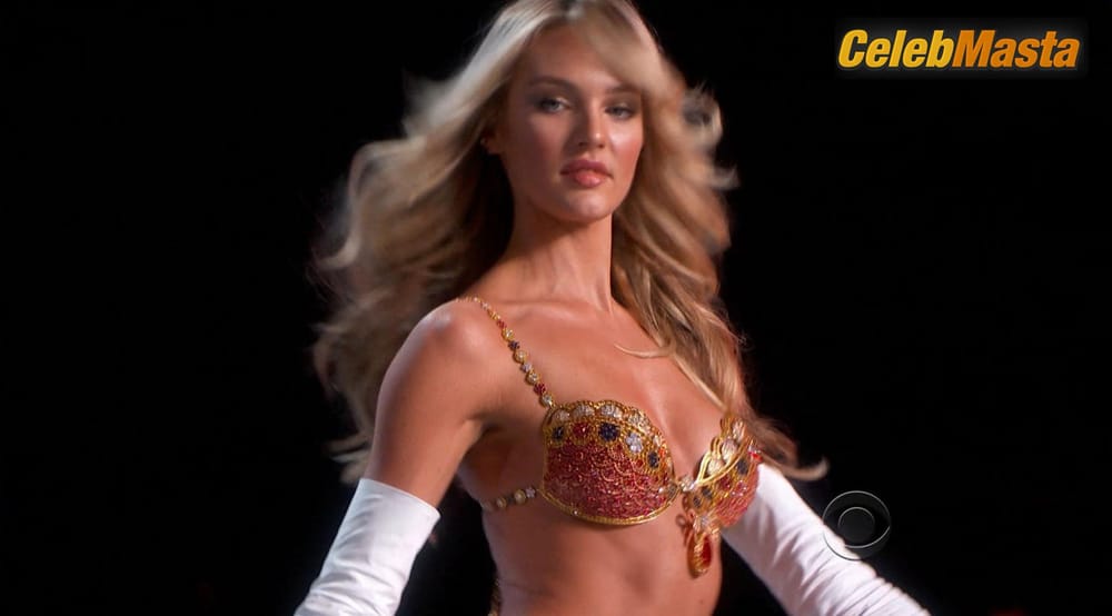 Candice Swanepoel Photos from The Victoria’s Secret Fashion Show 2013 photo 1