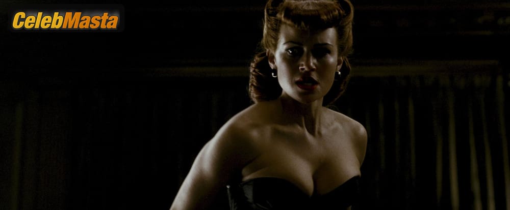 Carla Gugino Photo Collection from Watchmen photo 1
