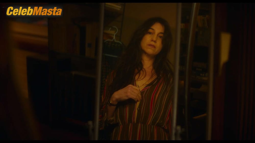 Charlotte Gainsbourg Photo Collection from The Passengers Of The Night photo 1