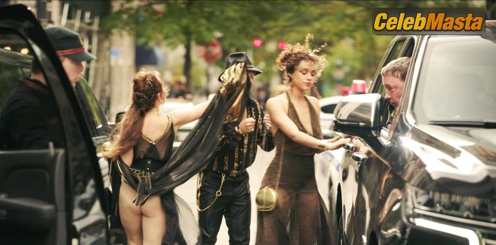 Chloe Fineman Scene Photos Gallery from Megalopolis photo 1