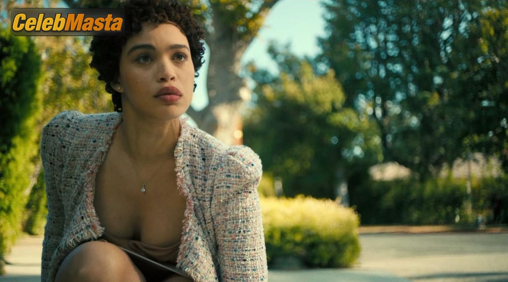 Photo Gallery: Cleopatra Coleman in A Lot Of Nothing photo 1