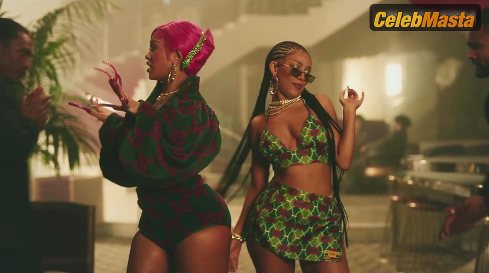 Photo Gallery: Doja Cat in Ladies First A Story Of Women In Hip-hop photo 1
