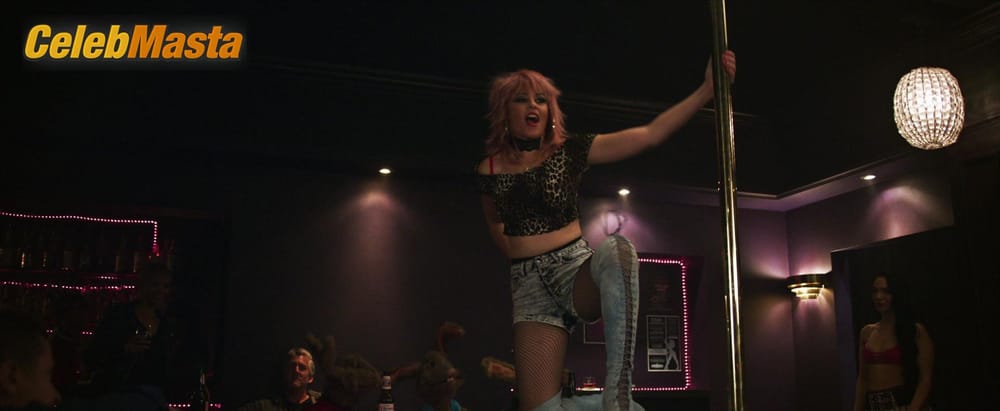 Elizabeth Banks Photo Gallery from The Happytime Murders photo 1
