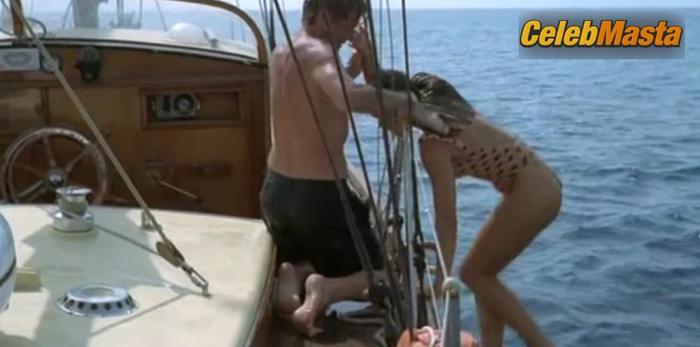 Elizabeth Hurley Photo Collection from Kill Cruise photo 1