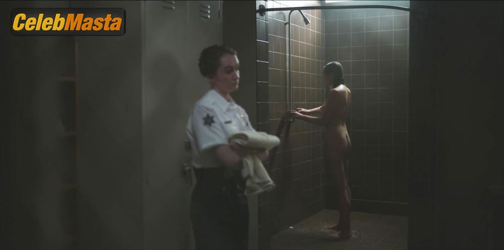 Elizabeth Olsen Scene Photos Gallery from Love & Death photo 1