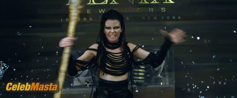 Elizabeth Banks Scene Photos Gallery from Power Rangers photo 1