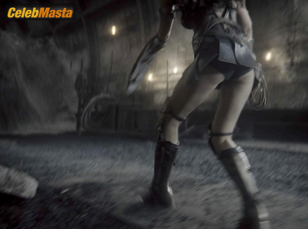 Gal Gadot Photo Gallery from Zack Snyders Justice League photo 1