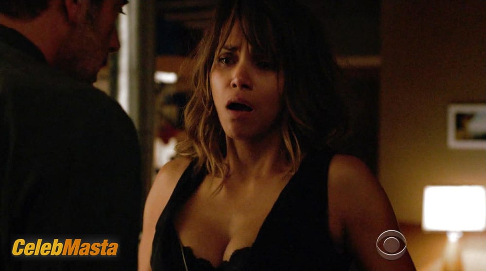 Halle Berry Scene Photos Gallery from Extant photo 1