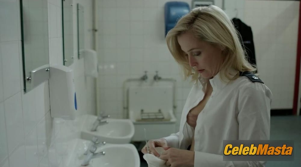 Photo Gallery: Gillian Anderson in The Fall photo 1