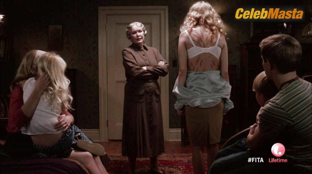 Heather Graham Scene Photos Gallery from Flowers In The Attic photo 1