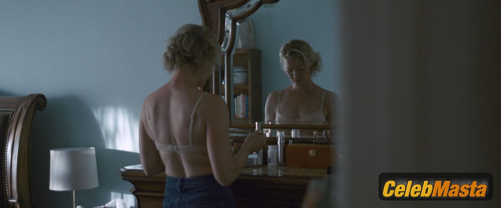 Gretchen Mol Photo Gallery from Palm Trees and Power Lines photo 1