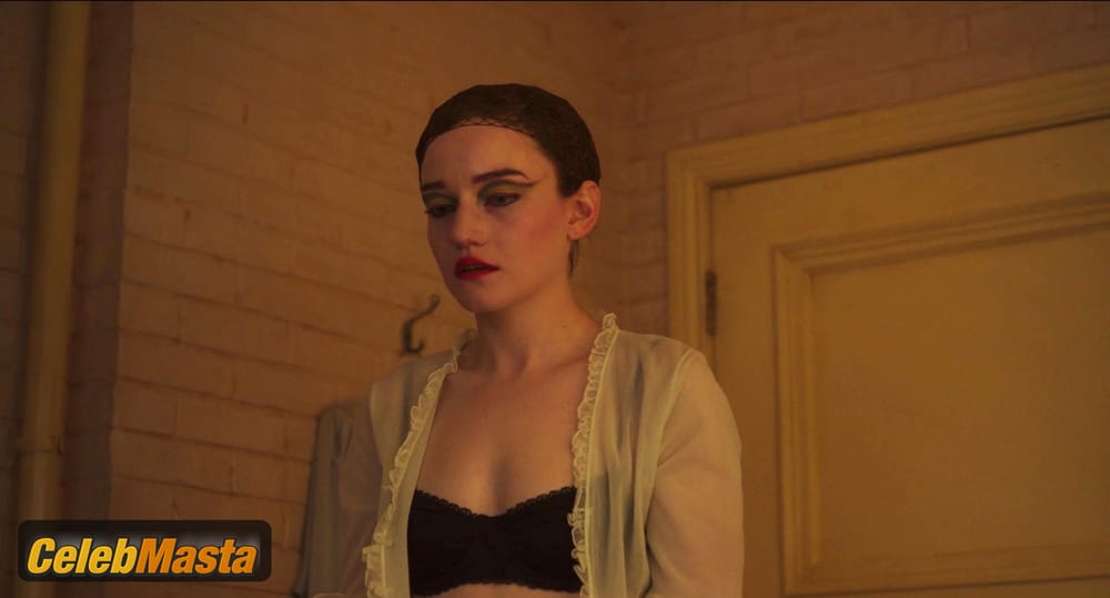 Julia Garner Photo Set from Apartment 7a photo 1
