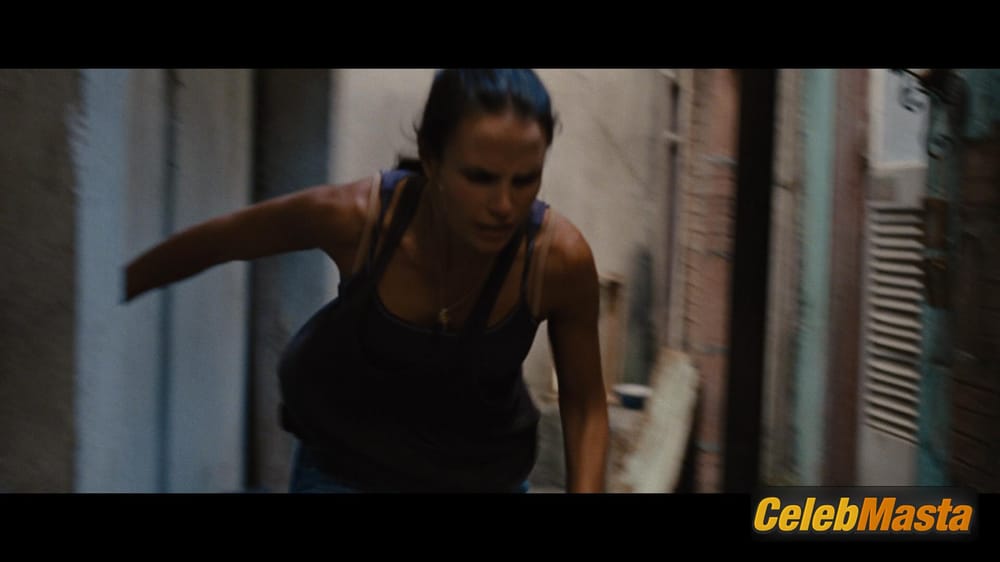 Jordana Brewster Photo Gallery from Fast Five photo 1