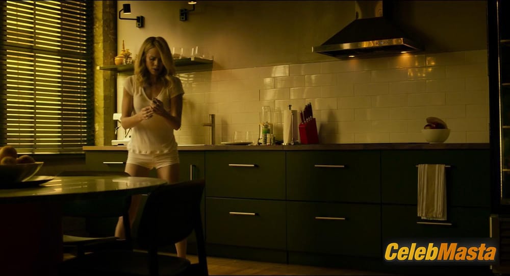 Laura Vandervoort Photo Gallery from Rabid photo 1