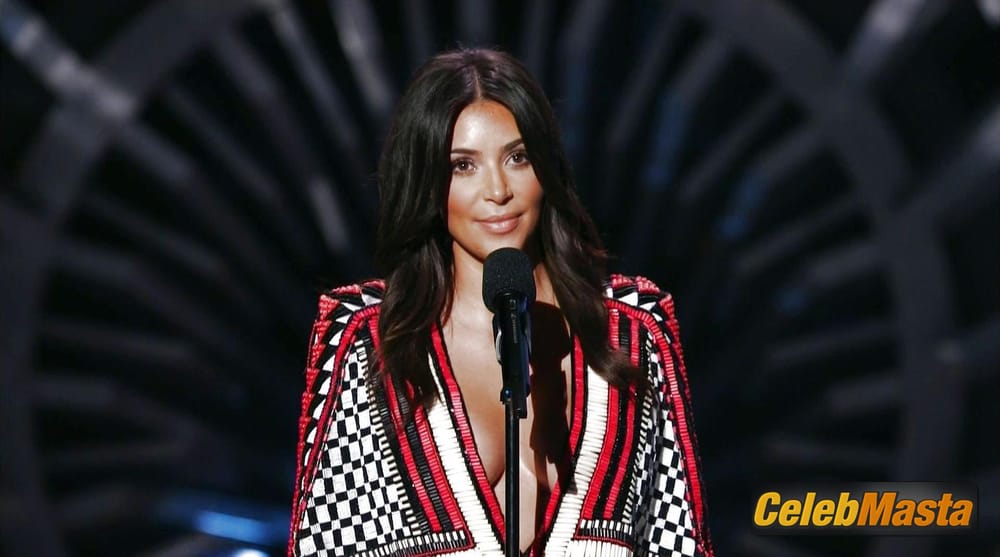 Kim Kardashian Photos from Mtv Video Music Awards photo 1
