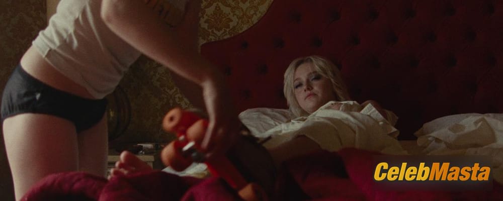 Photo Gallery: Kristen Stewart in The Runaways photo 1