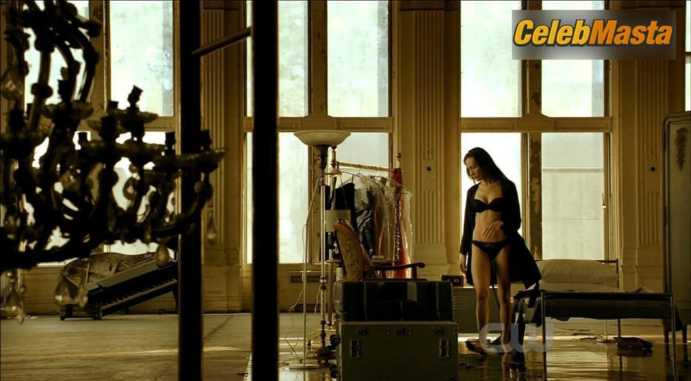 Maggie Q Scene Photos Gallery from Nikita photo 1