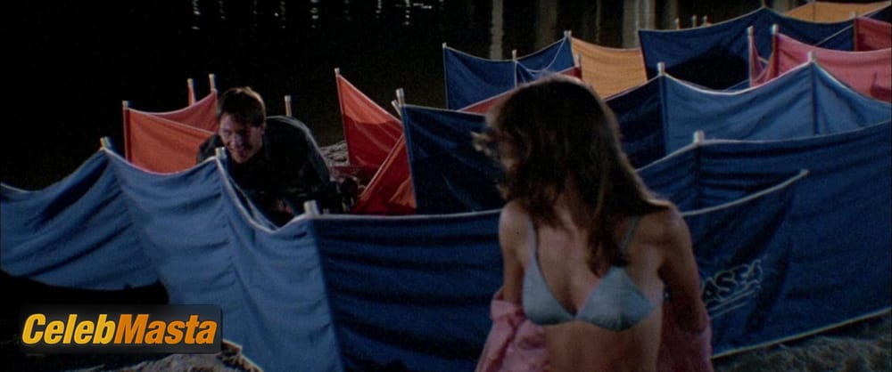 Lea Thompson Photo Set from Jaws 3-d photo 1