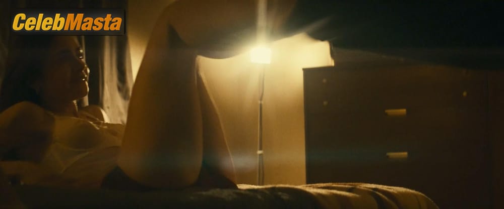 Lily Collins Photo Gallery from Extremely Wicked, Shockingly Evil And Vile photo 1