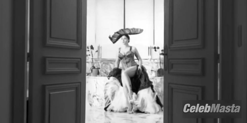 Monica Bellucci Photo Set from Rose, C’est Paris photo 1