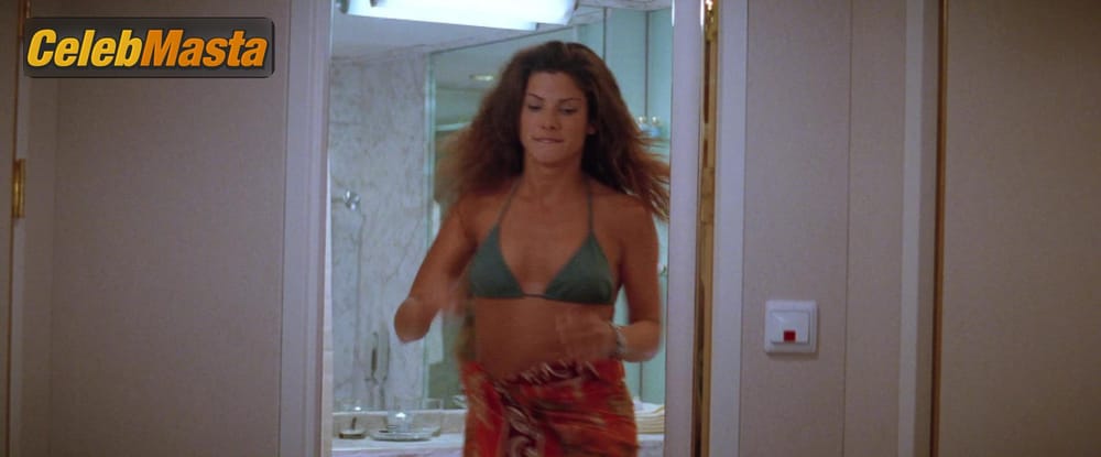 Sandra Bullock Photos from Speed 2 Cruise Control photo 1