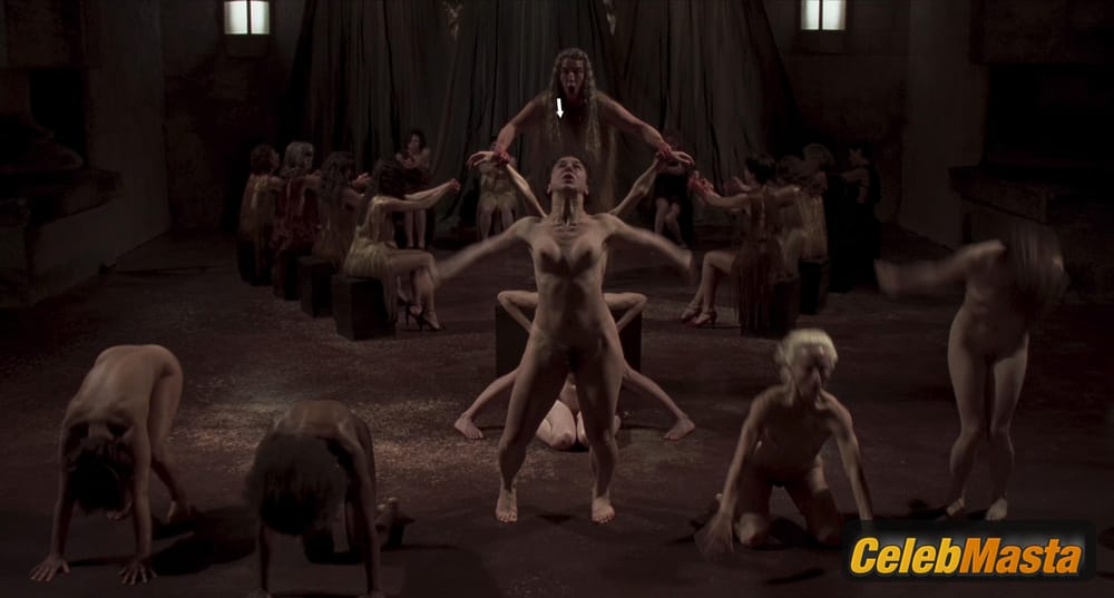 Photo Gallery: Sara Sguotti in Suspiria photo 1