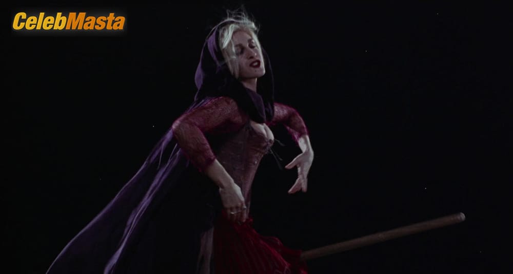 Sarah Jessica Parker Scene Photos Gallery from Hocus Pocus photo 1