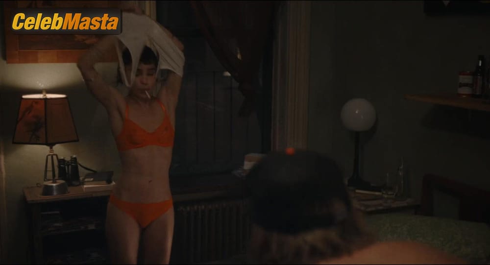 Zoe Kravitz Photos from Caught Stealing photo 1