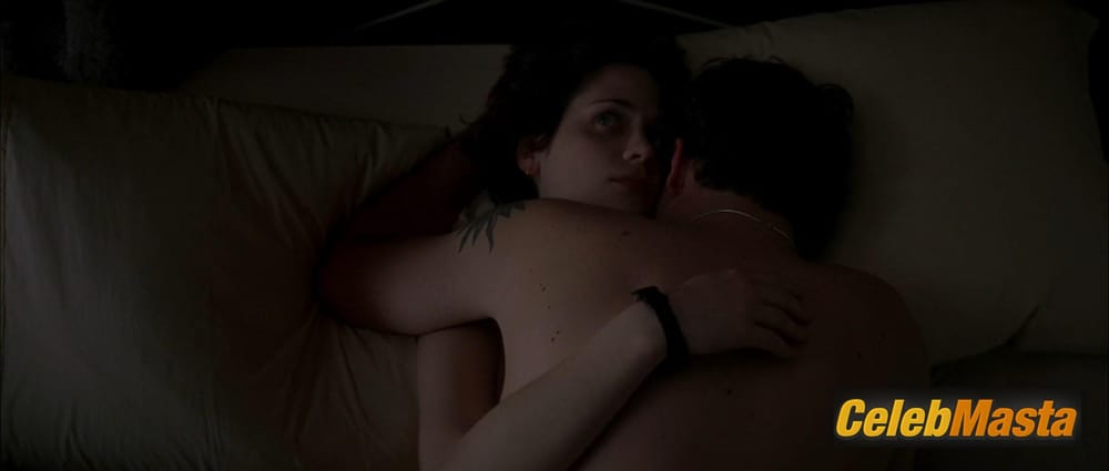Zooey Deschanel Photo Gallery from All The Real Girls photo 1