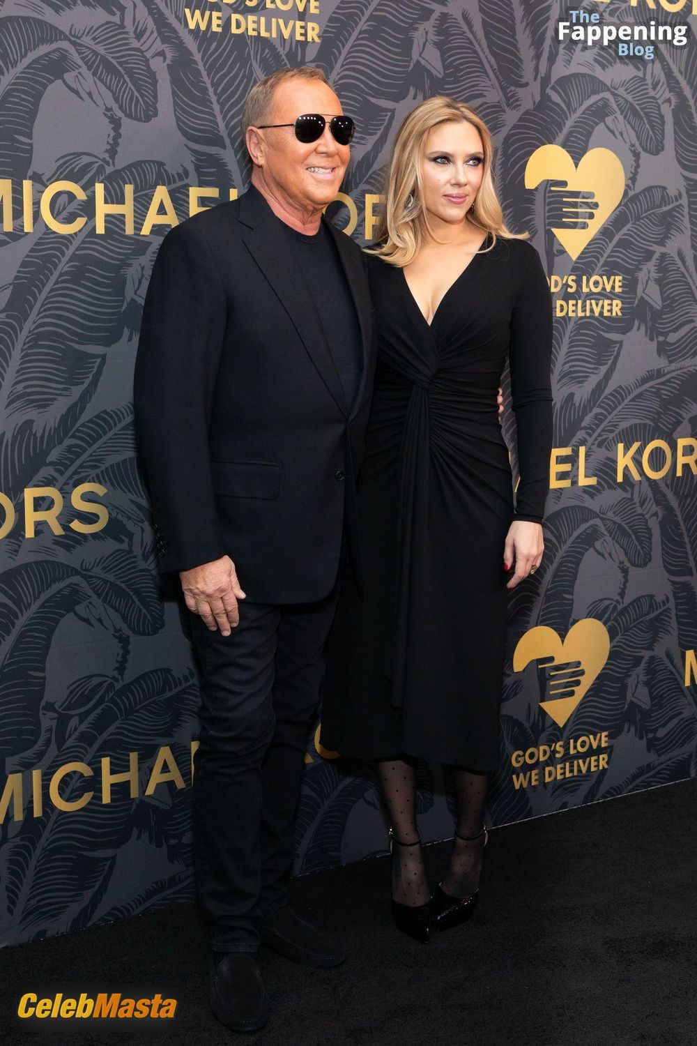 Scarlett Johansson Flaunts Sexy Cleavage At God’s Love We Deliver 2023 Golden Heart Awards Photo Gallery photo 1