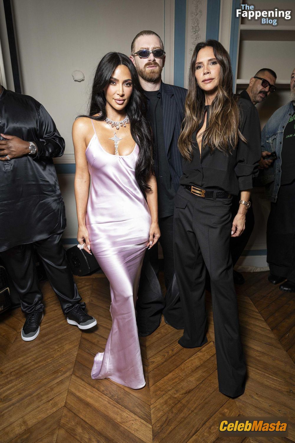 Kim Kardashian Flaunts Her Sexy Boobs At Paris Fashion Week Photo Gallery photo 1