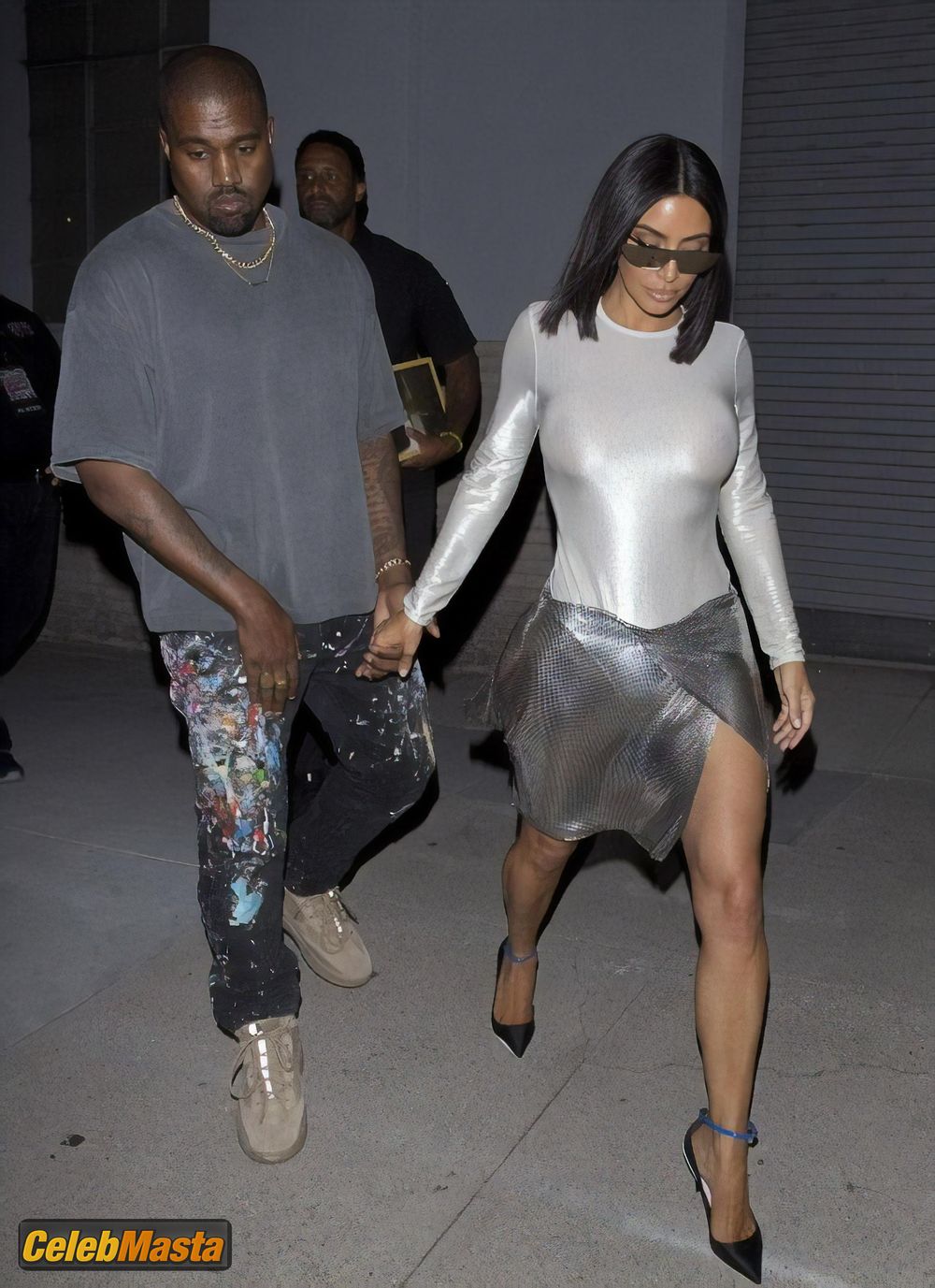 Kim Kardashian Braless in a very candid outfit with husband Kanye West Photo Gallery photo 1