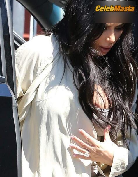 Kim Kardashian West Photo Collection photo 1