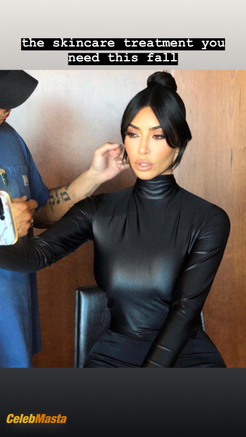 Kim Kardashian Sexy Photos in Black Outfit photo 1