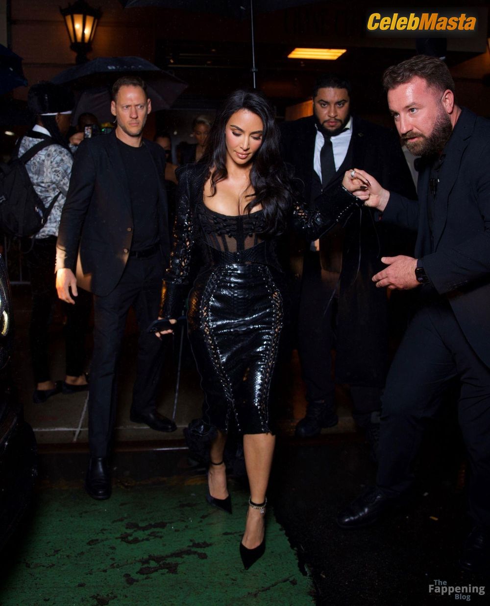 Kim Kardashian Sexy Seen Flaunting Her Milf Boobs In A Busty Crocodile Skin Dress At The Met Gala After Parties In New York Photo Gallery photo 1