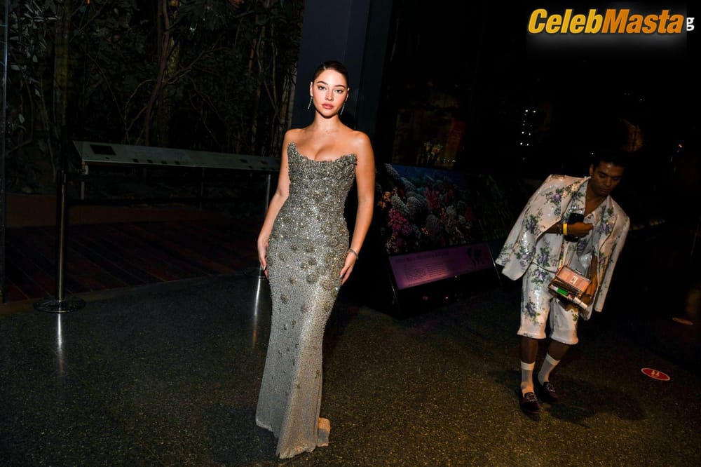 Madelyn Cline Rocks Sexy Cleavage At 2023 Cfda Fashion Awards Photo Gallery photo 1