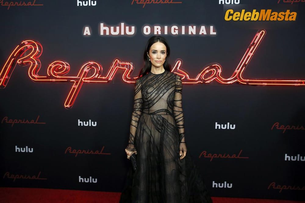 Abigail Spencer at the Hulu’s ‘Reprisal’ Season One premiere in Hollywood Photo Gallery photo 1