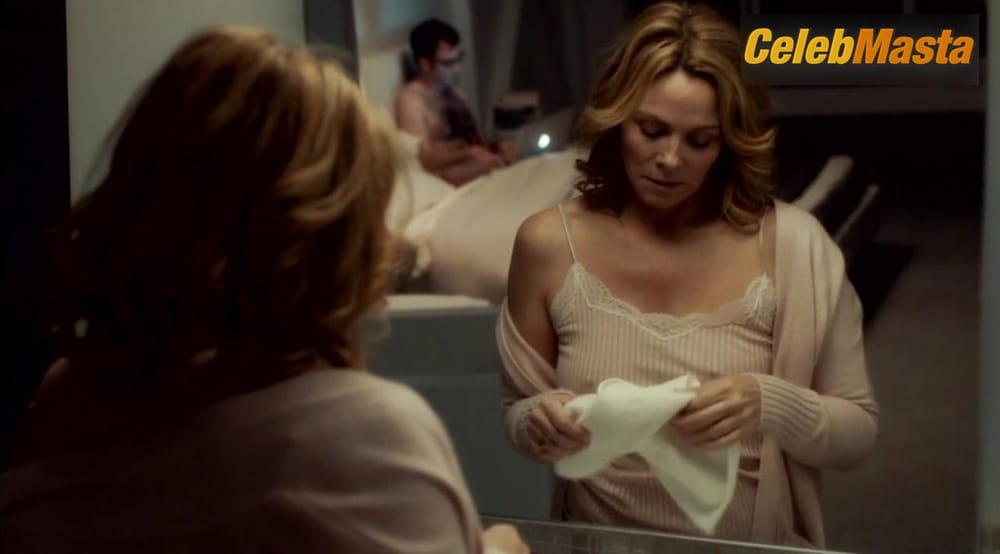 Kim Cattrall Bare Photoshoot Gallery from Sensitive Skin photo 1