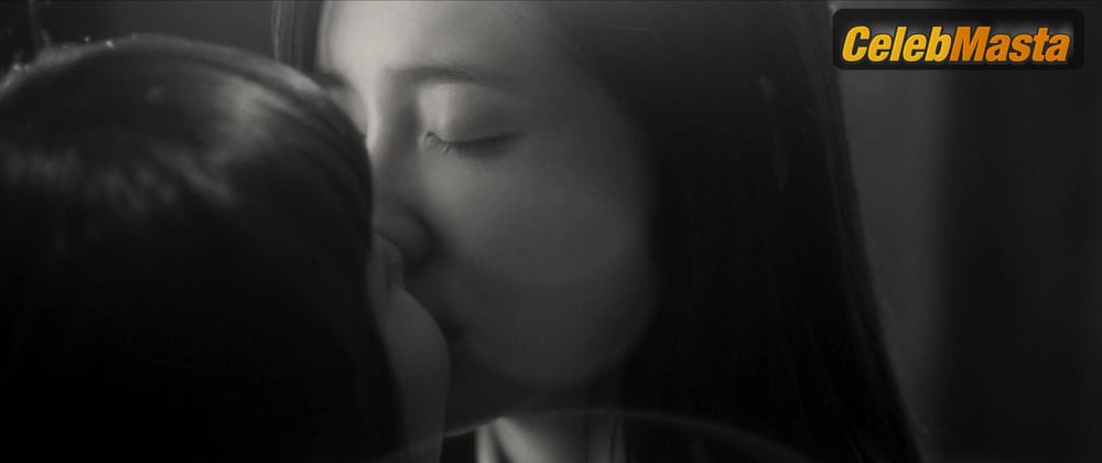 Park Ji-hyun Sex Scene Photo Gallery from Hidden Face photo 1