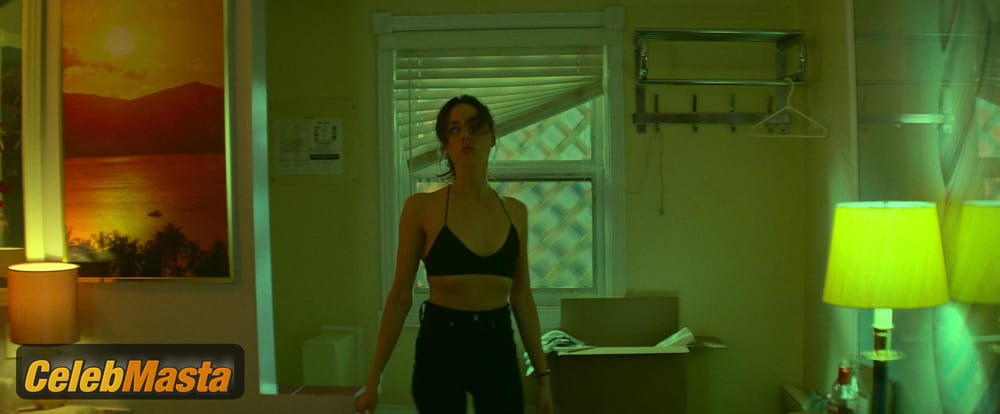 Aubrey Plaza Pics from the Set of Best Sellers photo 1